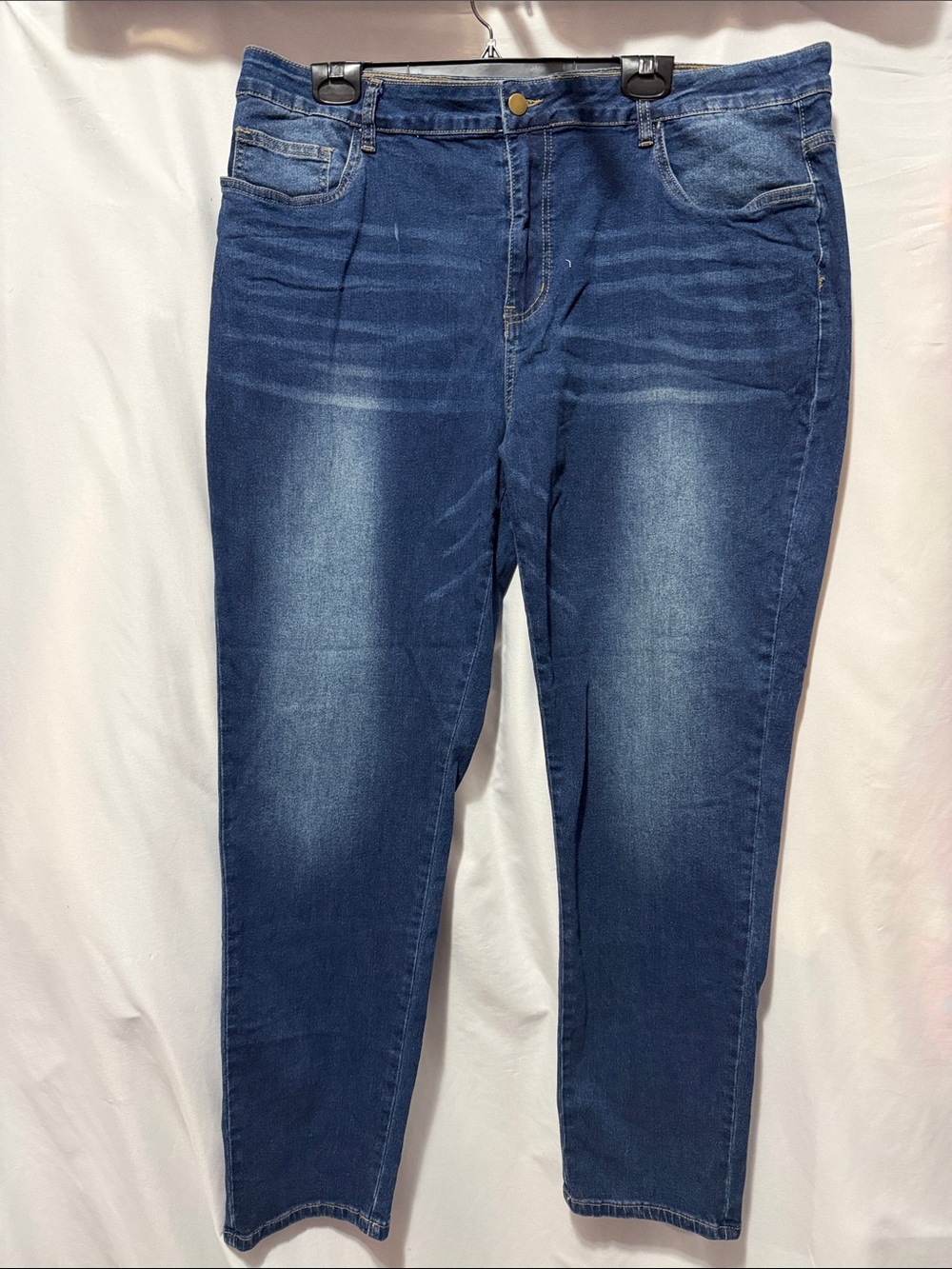 Slim Fit Women's Skinny Jeans in Dark Blue Wash